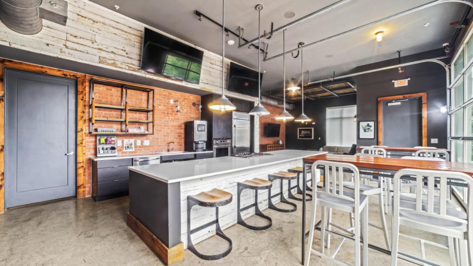 Urban Oasis 3br Luxe With River Views And Pool Apartment *